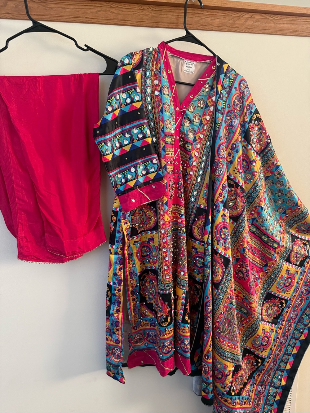 Vibrant Multicolor Women's Printed Coatigan - Bold Pink Accents